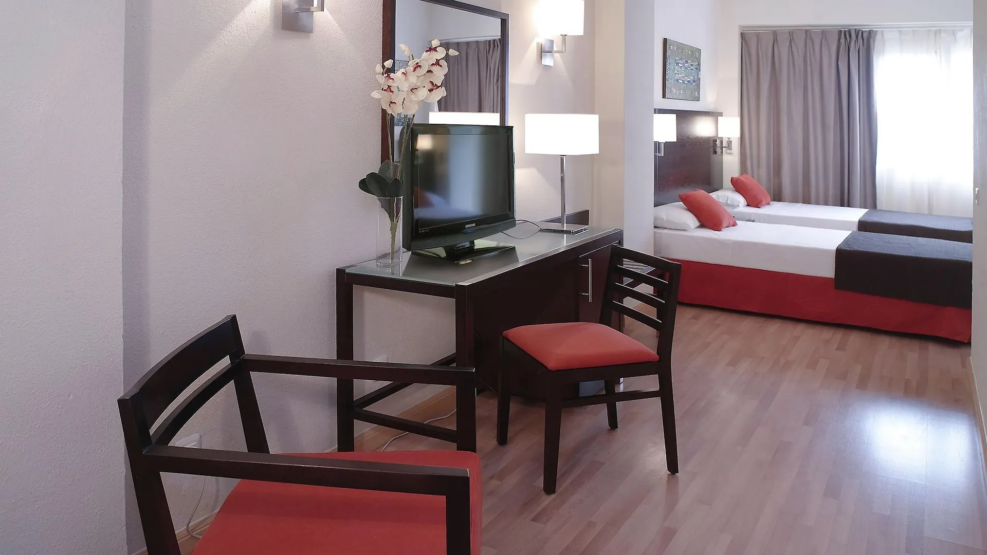 Hotel Adonis Pelinor Santa Cruz de Tenerife 2*,