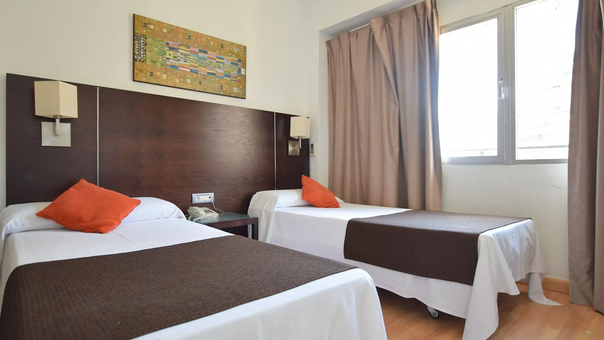 **  Hotel Adonis Pelinor Santa Cruz de Tenerife Spain
