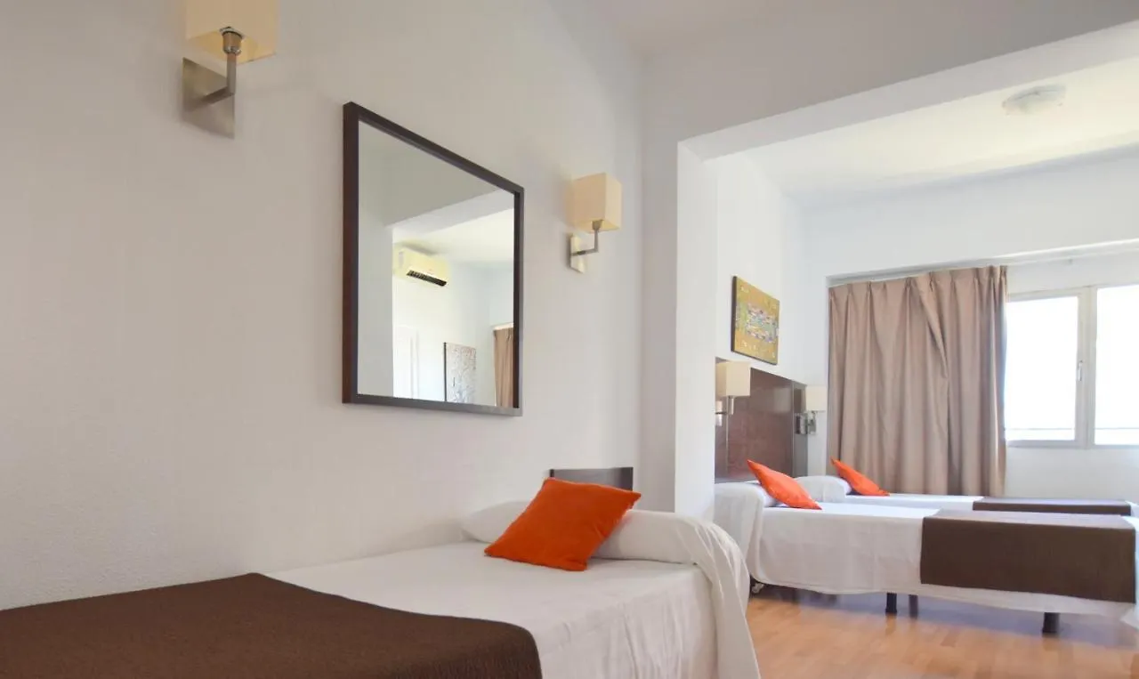 **  Hotel Adonis Pelinor Santa Cruz de Tenerife Spain
